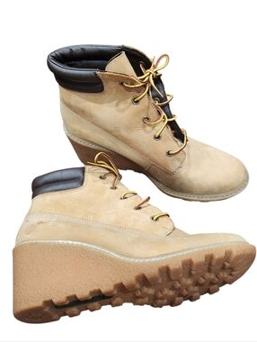 Timberland Women's Amston 6 Inch Wheat Nubuck Wedge Heel Boots Size 9
